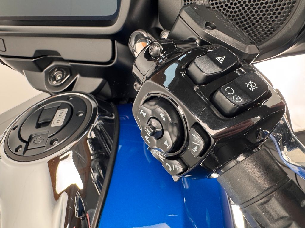 Fahrzeugabbildung Harley-Davidson STREET GLIDE *NEUWERTIG *5HD