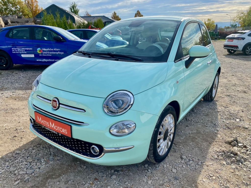 Fahrzeugabbildung Fiat 500 1.2 Dualogic Lounge HAGEL KLIMA CARPLAY PDC