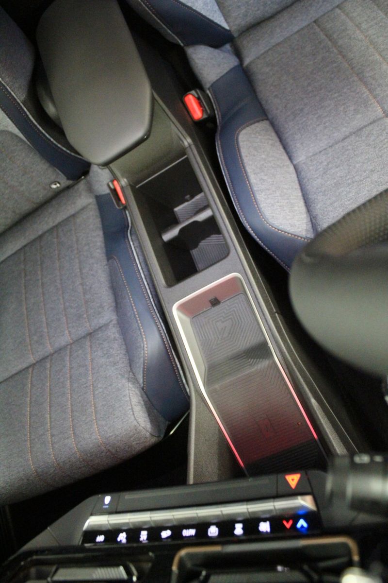 Fahrzeugabbildung Renault R 4 150 Comfort Range Techno*Winterpaket*