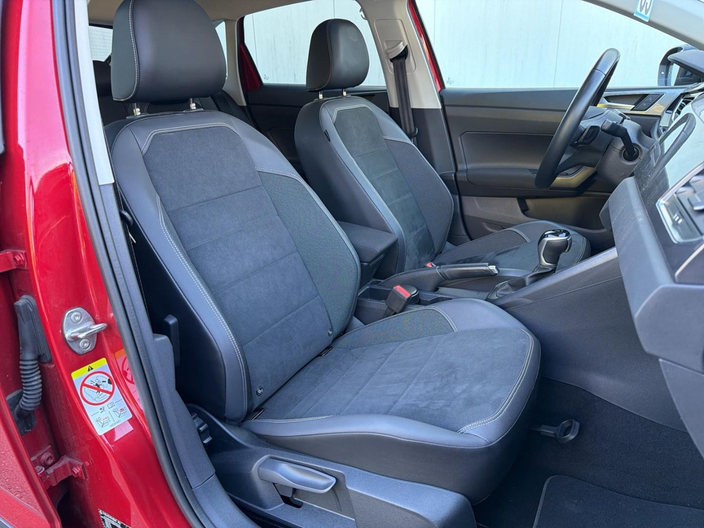 Volkswagen Taigo Style 1.5l TSI DSG AHK Panodach Navi Digit