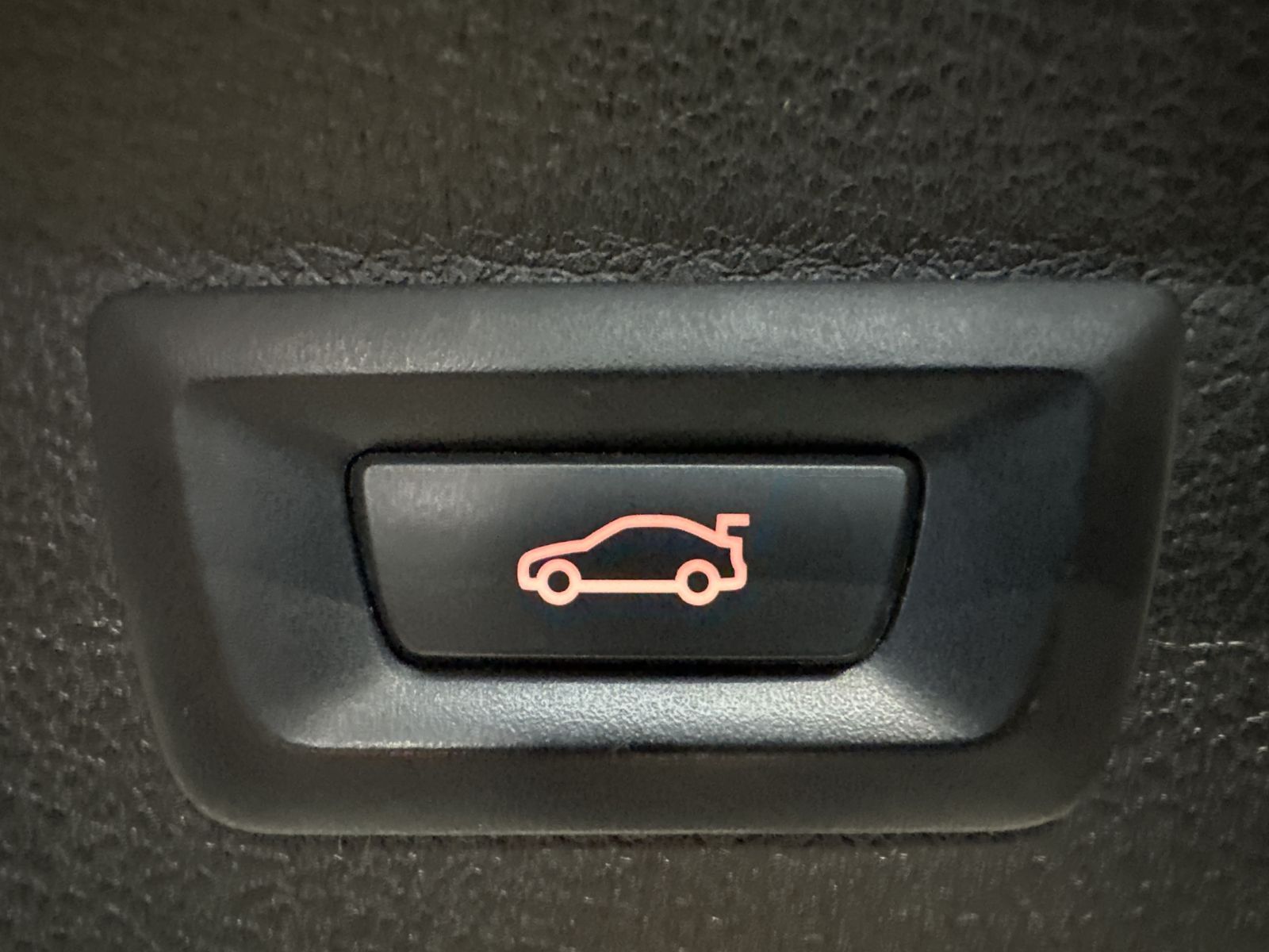 Fahrzeugabbildung BMW 218d Gran Tourer Advantage Aut. NAV+LED+KAM+SHZ