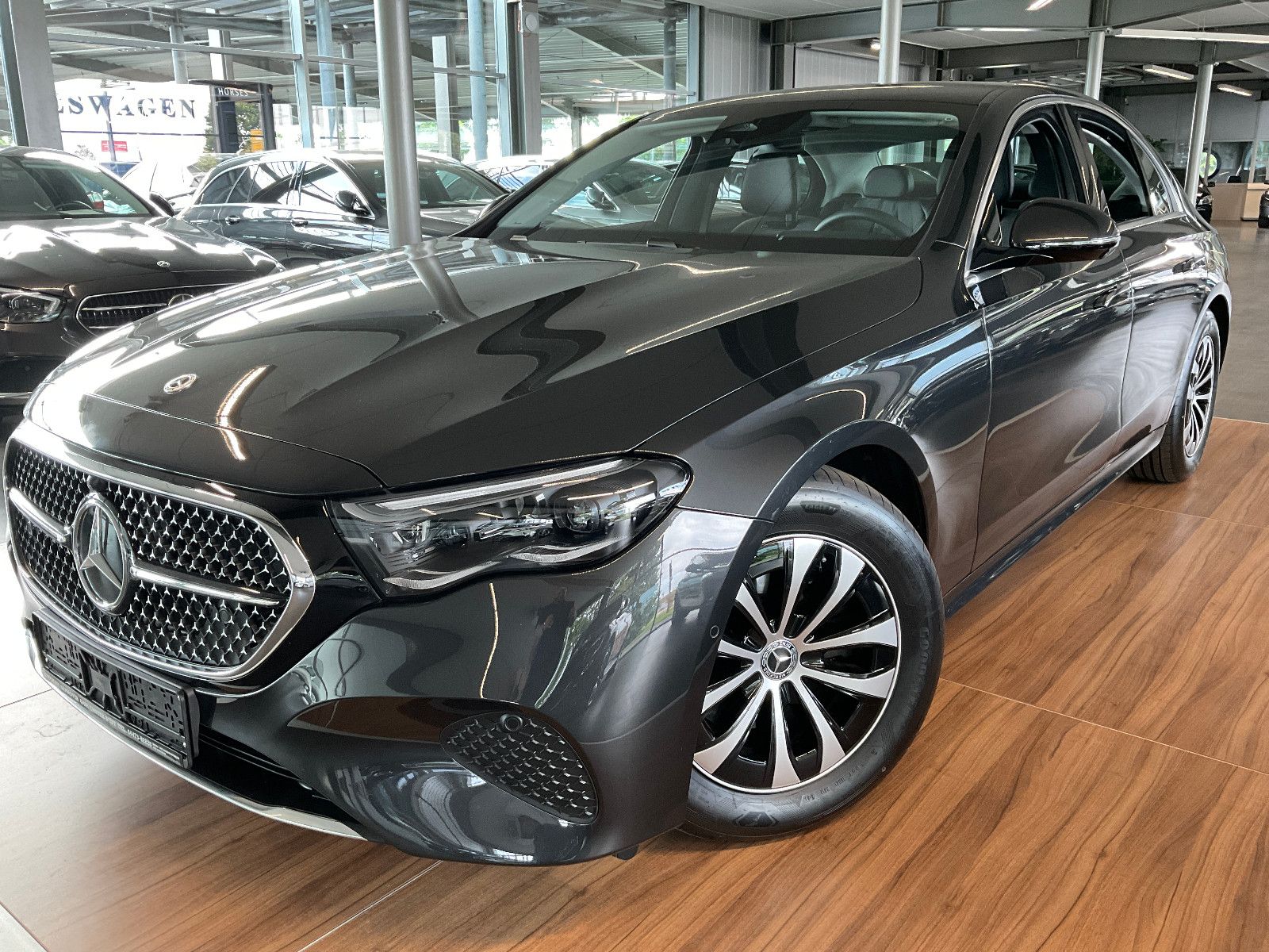 Mercedes E 220 - 1