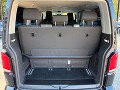 Fahrzeugabbildung Volkswagen T6.1 Multivan 150 PS Navi Sitzh AHK 60000km