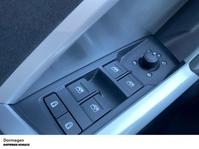 Audi Q3 35 TFSI S tronic LED Navi Panorama Kamera