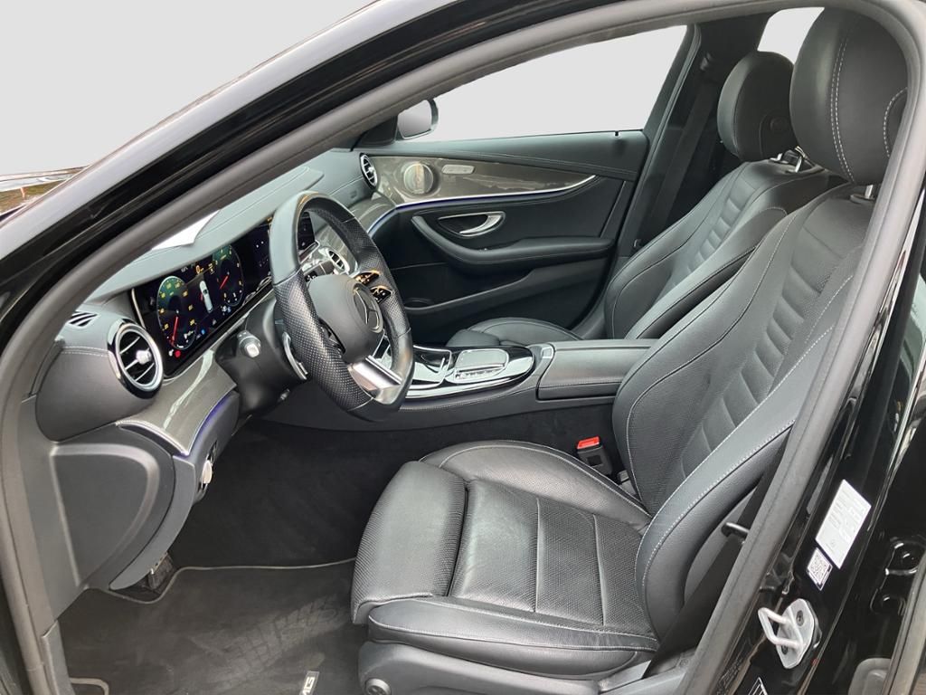 Fahrzeugabbildung Mercedes-Benz E 400 d 4MATIC T-Modell AMG*LED*HUD*FAP*Nav*360°