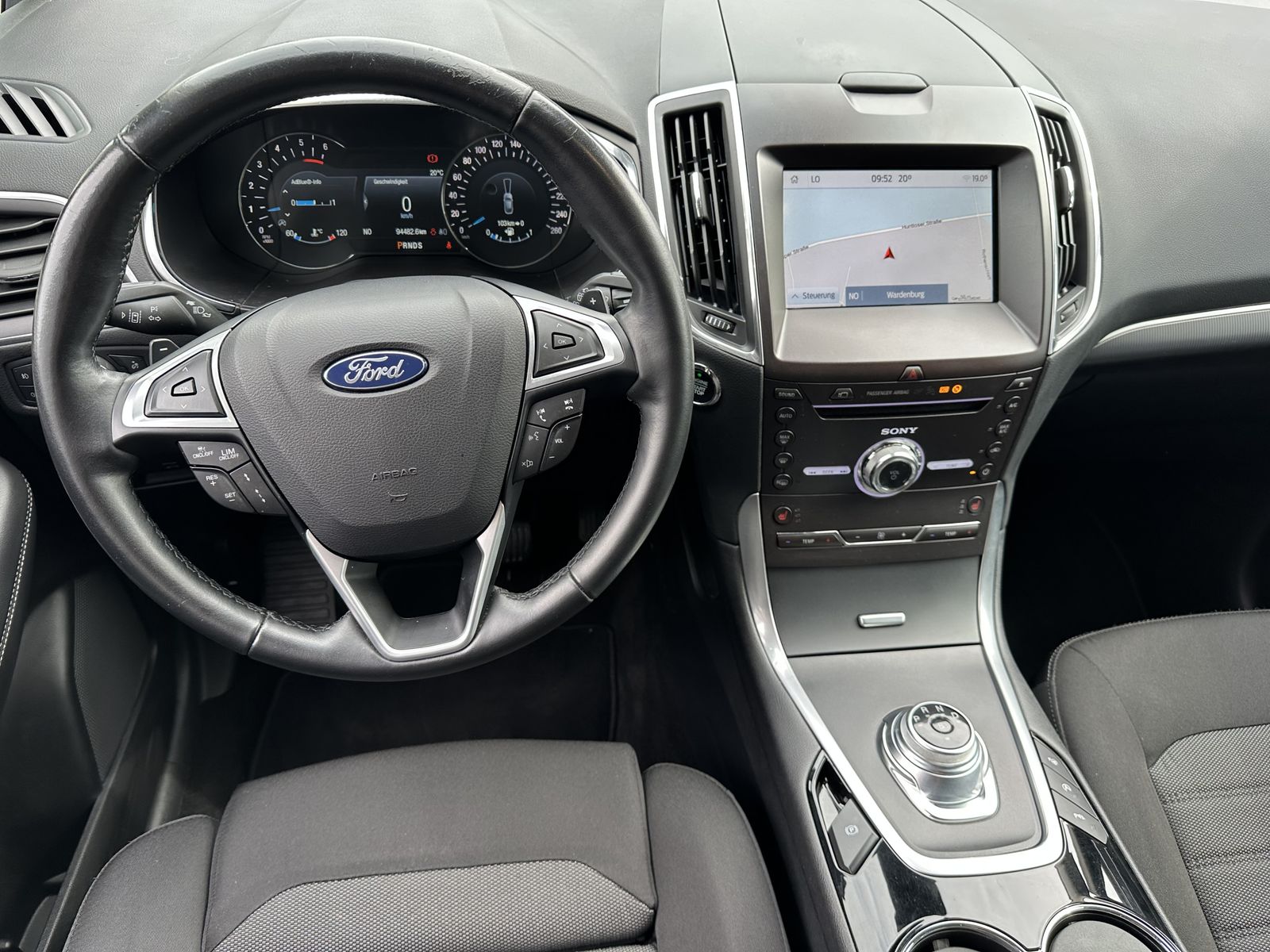 Fahrzeugabbildung Ford S-MAX 2.0 EB Aut. Titanium NAV+LED+AHK+ACC+VCOCK