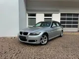 BMW 318 i Touring 2.Hand Navi Leder Pano Bi-Xenon - BMW 318 aus 2011: 318i