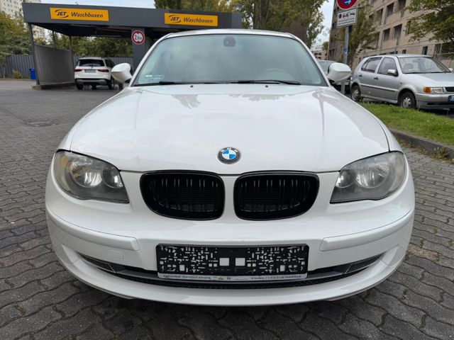 BMW 118 i Limousine.* TÜV NEU* Start/Stop*Garantie*