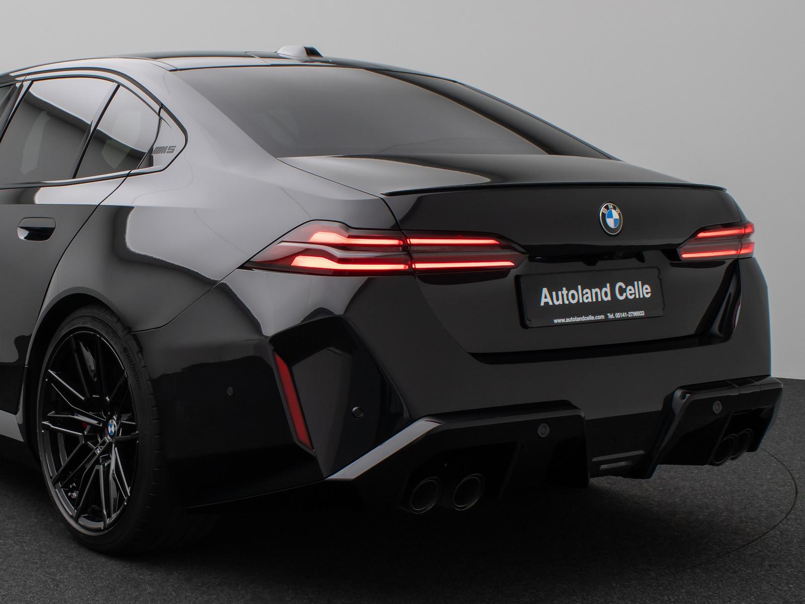 BMW M5 xD Panorama 360°B&W HUD M-Driversp. Komfort 