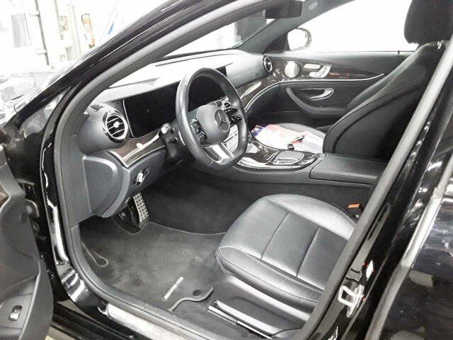 Fahrzeugabbildung Mercedes-Benz E 300 T de 4M AMG+AHK+Distr+Burm+ R-Kamera+Carpl