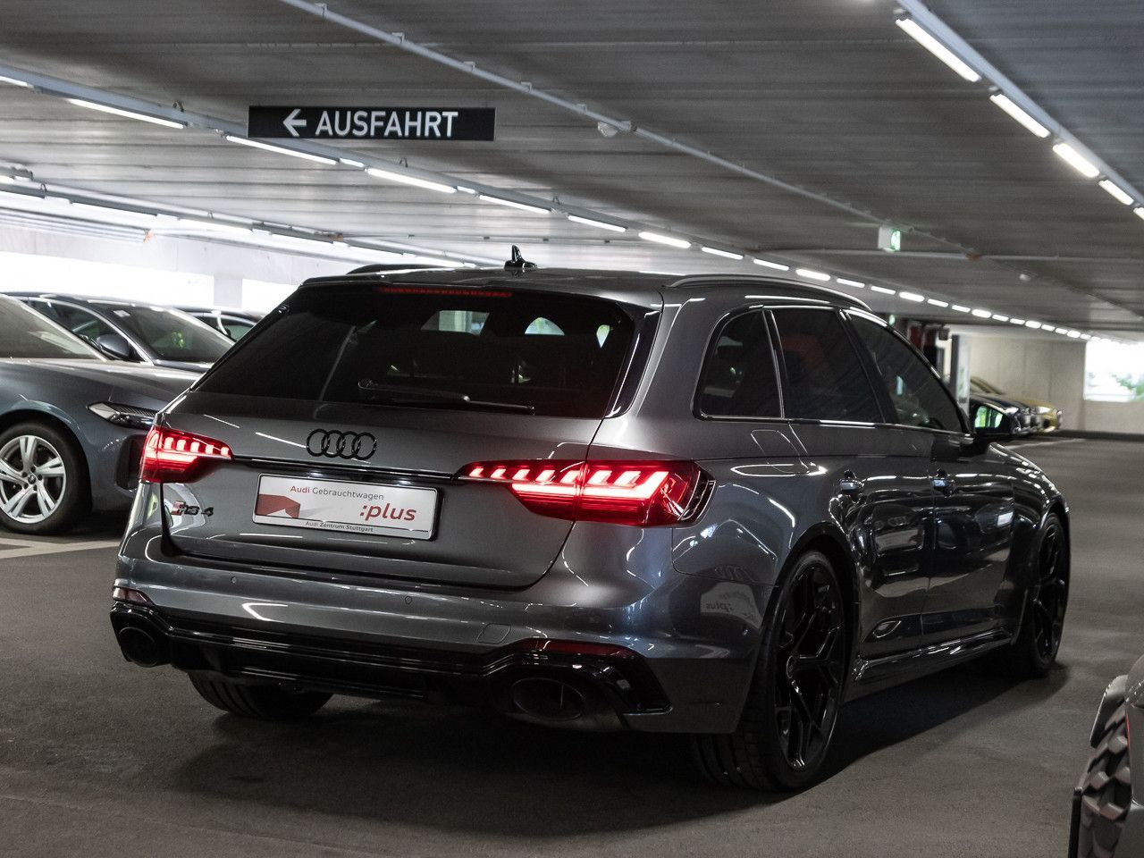 Audi RS4 Avant TFSI quattro Competition Keyless B&O foto 6