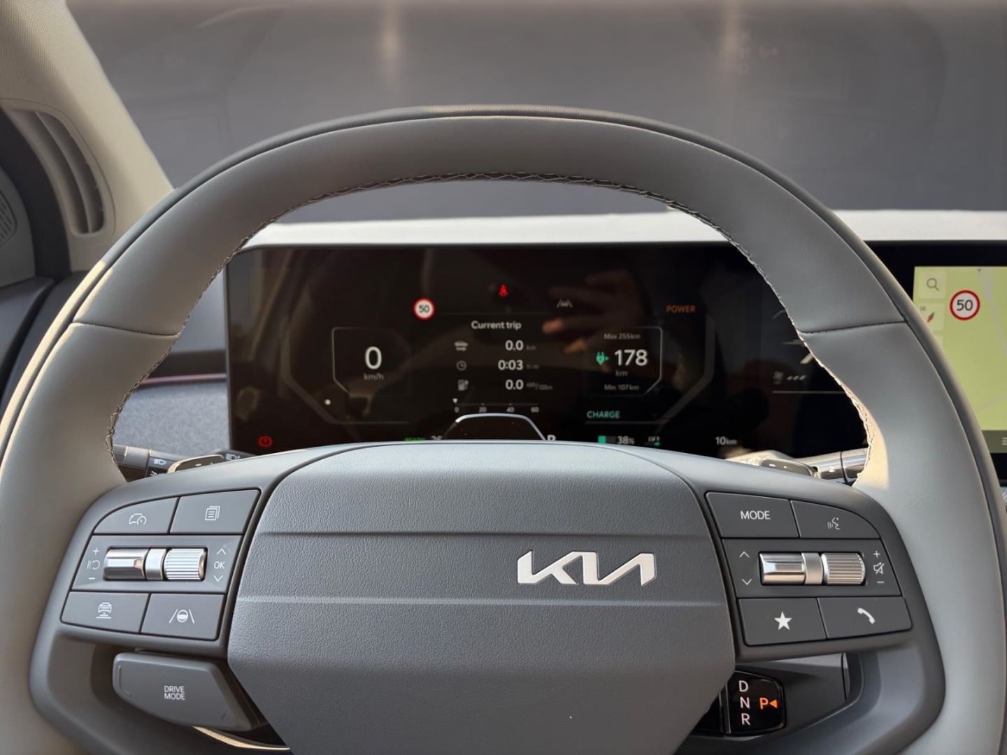 Fahrzeugabbildung Kia EV3 150 kW Earth Navi Digitales Cockpit Soundsys