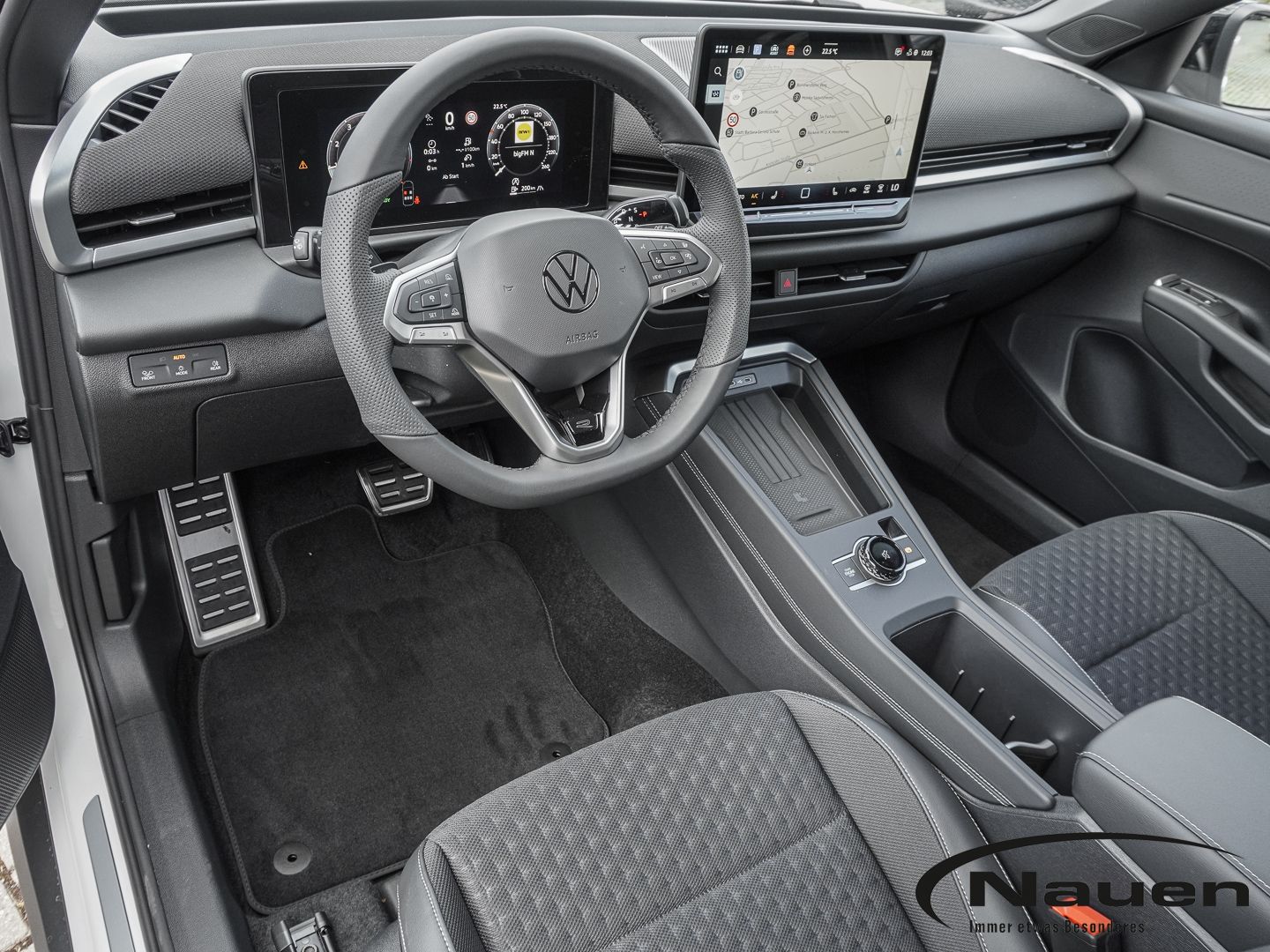 Volkswagen T-Roc - Bild 11