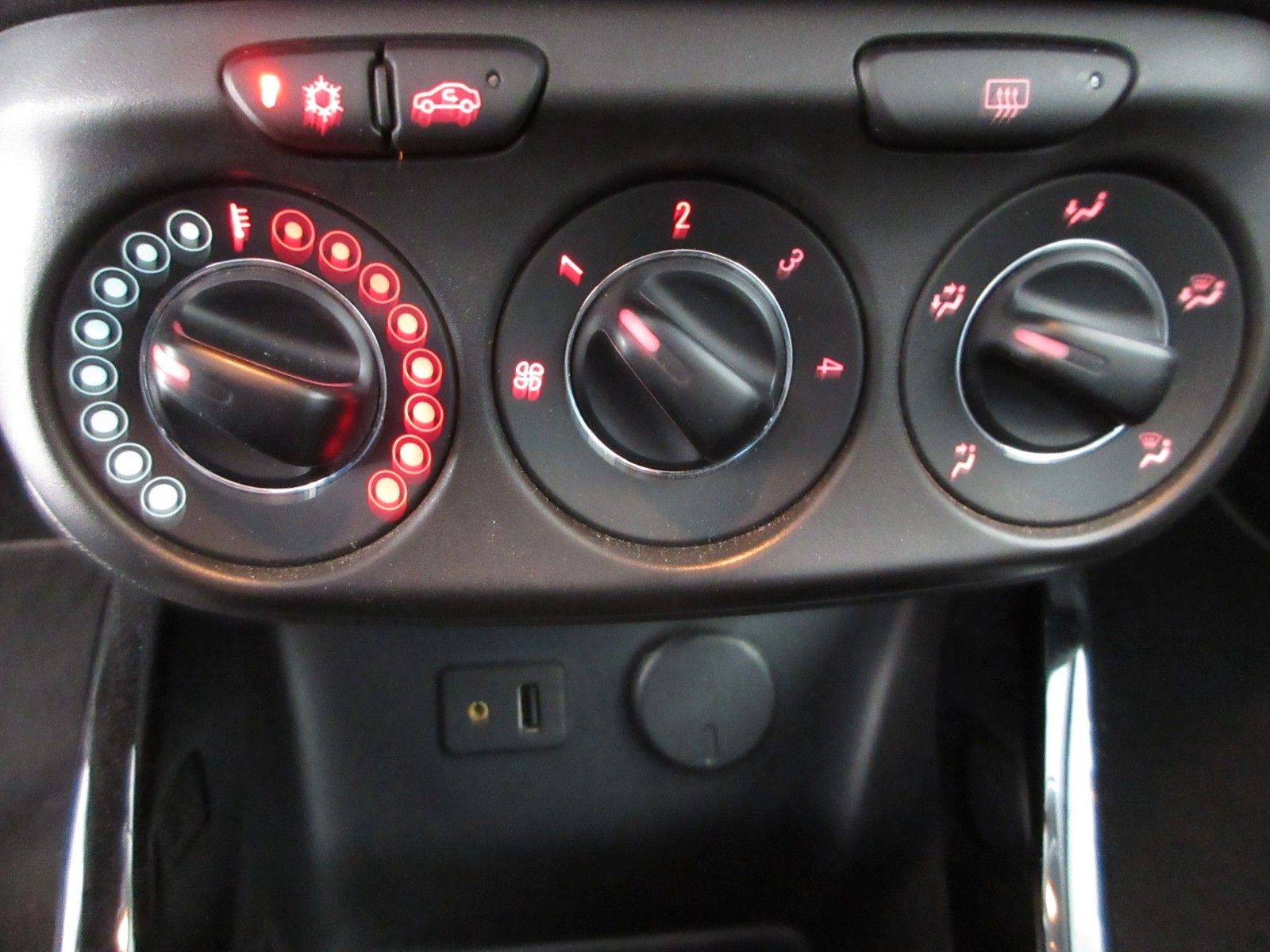Fahrzeugabbildung Opel Adam Jam 1.0T NAVI/SHZ/LHZ/ALU/TEMPOMAT
