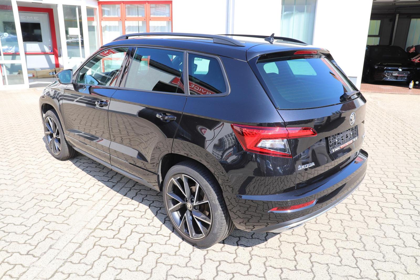Skoda Karoq Sportline 190PS TSI DSG 4x4 - Navi/ACC/...