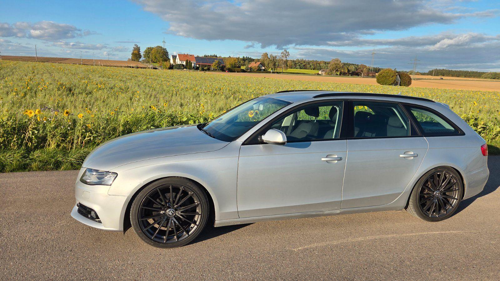 Audi A4 2011 — rear view