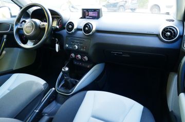 Fahrzeugabbildung Audi A1 Sportback ambition#Xenon#Navi'47Tkm