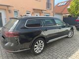 Volkswagen Passat Variant 2.0 TDI SCR DSG Conceptline V... - VW Passat Variant Gebrauchtwagen in München