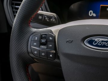 Ford Kuga 2.5 Plug-In Hybrid ST-Line X Stauassistent