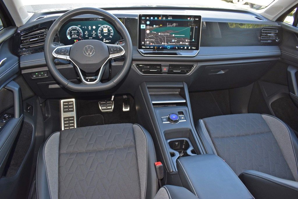 Volkswagen Tiguan 2.0 TSI DSG 4Mot. Energy AHK Pano Matrix foto 2