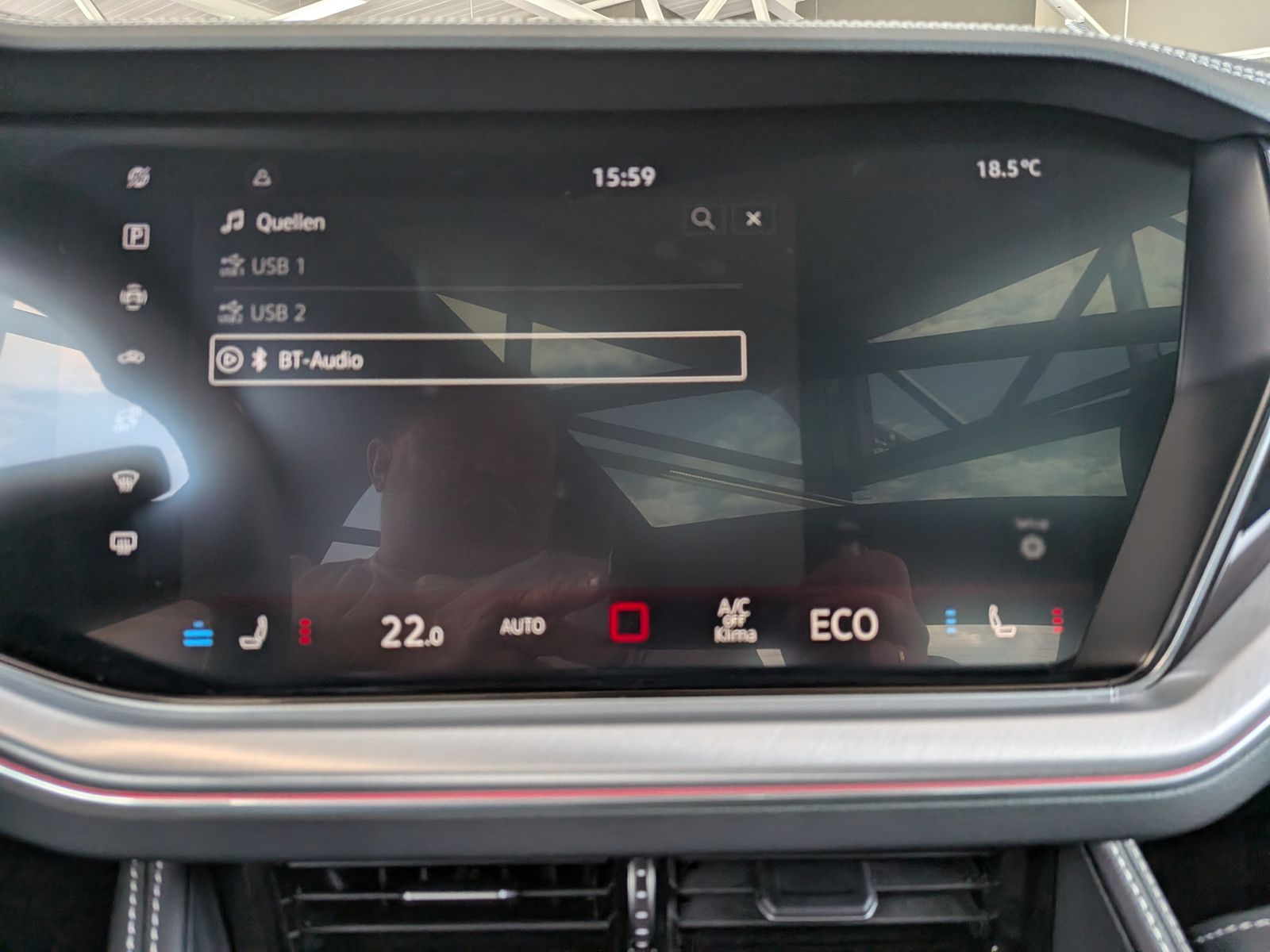 Fahrzeugabbildung Volkswagen Touareg 3.0TDI 4M R-Line VOLL Black 22" UPE 114T
