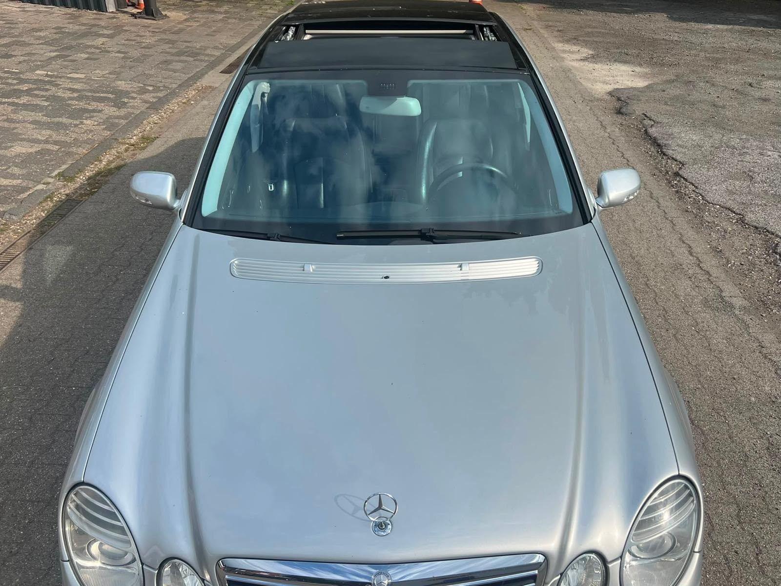 Mercedes-Benz E 220