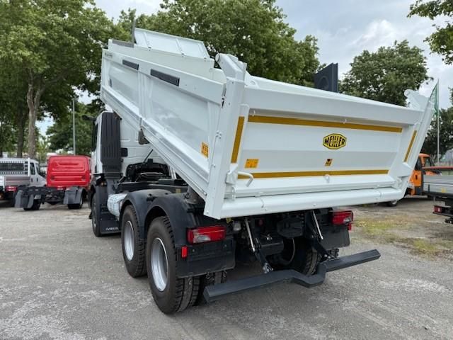 Fahrzeugabbildung Iveco X-Way AD300X54Z HR OFF Dreiseitenkipper