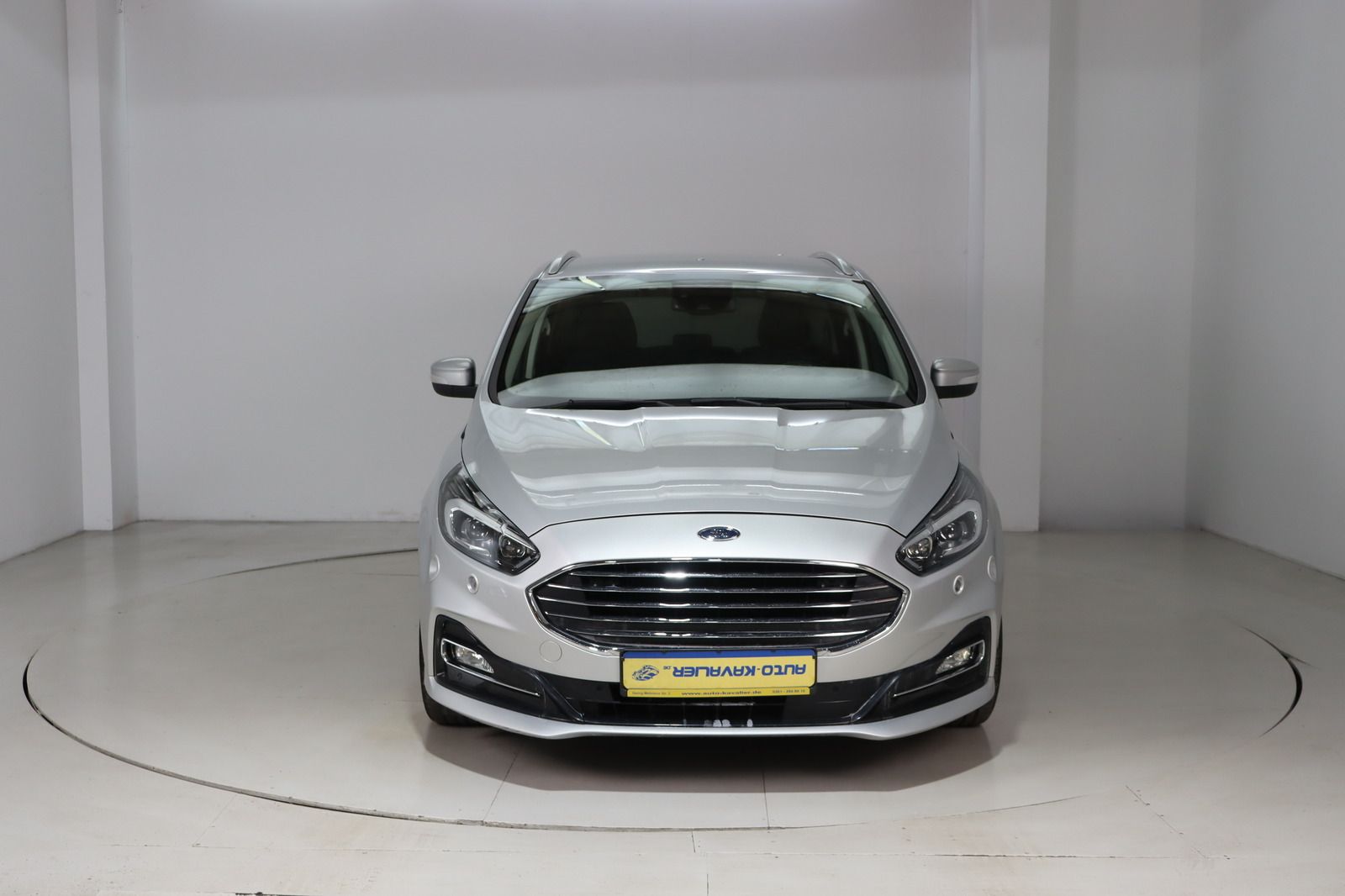 Fahrzeugabbildung Ford S-MAX * Navi * Bi-Xenon * PDC