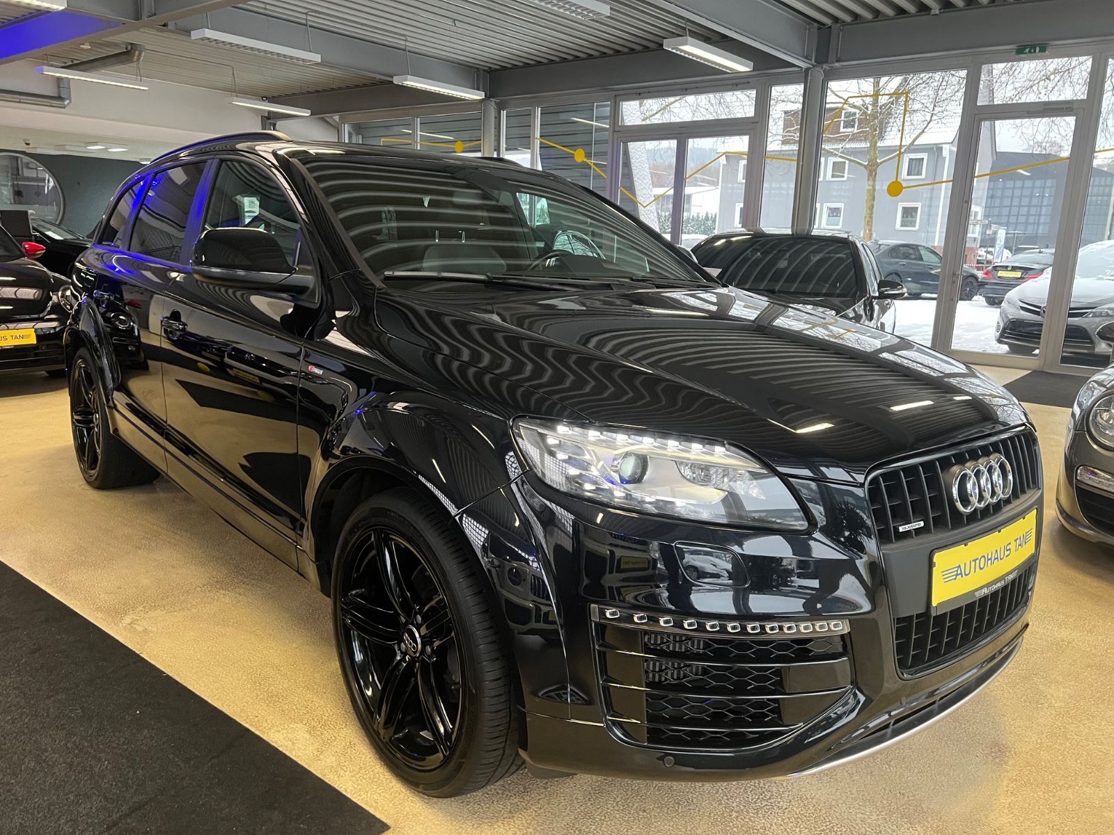 Fahrzeugabbildung Audi Q7 3.0 TDI quattro S line V12 Paket * 7.SITZER *