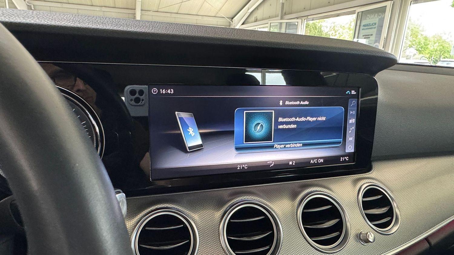 Mercedes-Benz E 220 E 220 d  Avantgarde LED/NAVI/CARPLAY