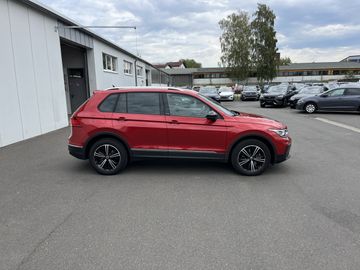 Volkswagen Tiguan - 5