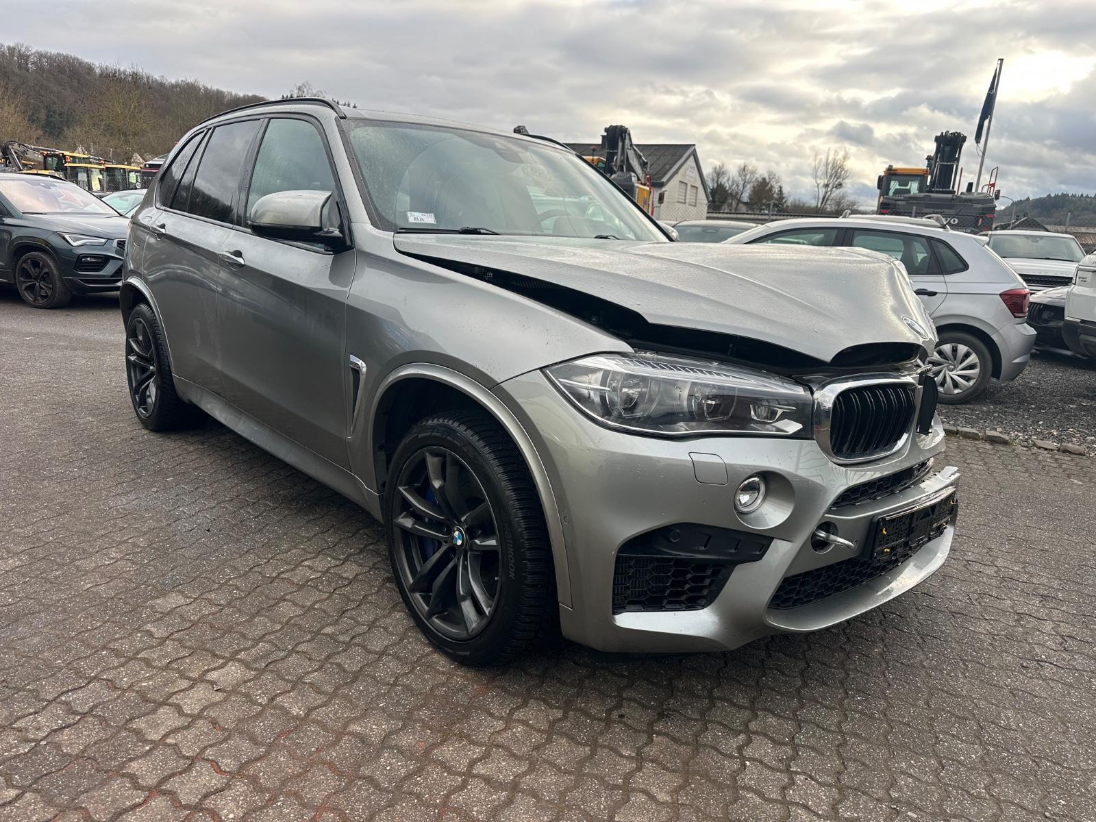 BMW X5 M Basis SMG Automatik