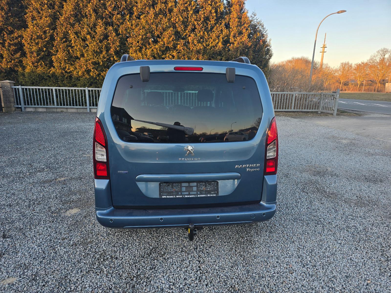 Peugeot Partner Tepee Active TÜV Dez./2027
