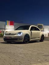 Volkswagen New Beetle - Volkswagen New Beetle mit Benzin-Antrieb: Limousine