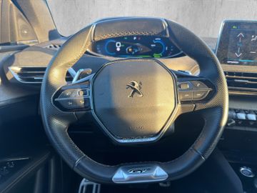 Peugeot 3008 300 GT 4 360+Kam.+KeyLess+LED+Massage+Navi