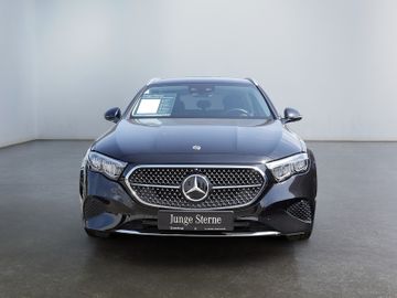 Mercedes E 220 - 4