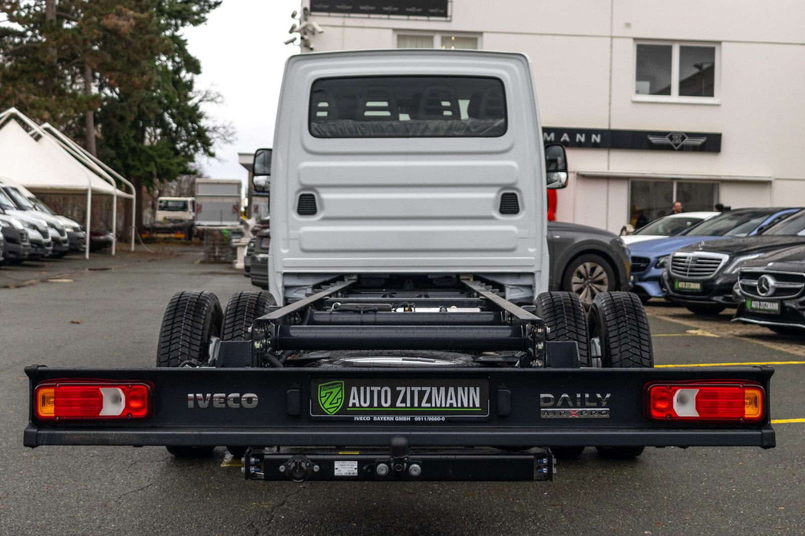 Fahrzeugabbildung Iveco Daily70C21HA8 D/P FAHRGESTELL DOPPELKABINE