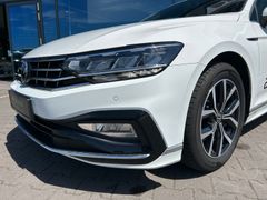 Fahrzeugabbildung Volkswagen Passat Variant 2.0 TDI DSG R-Line LED ACC Kamera