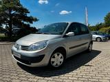Renault Scenic III Dynamique - Renault Scenic Dynamique mit Diesel-Antrieb