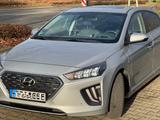 Hyundai IONIQ 1.6l GDi PLUG-IN HYBRID Premium Premium