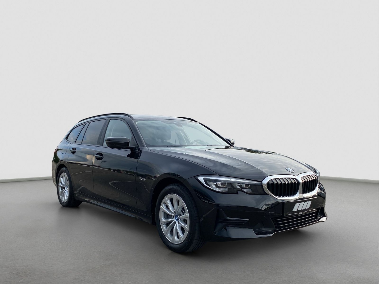 BMW 320e Touring (Navi LED WLAN SHZ PDC) imagem 3