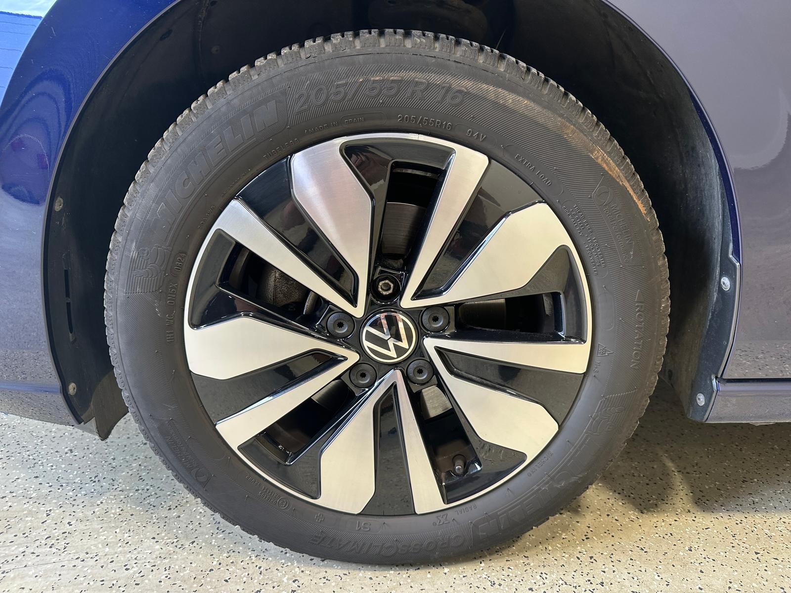 Volkswagen Golf 1.5 TSI Move LED Navi AHK ACC SHZ LHZ, миниатюра 7