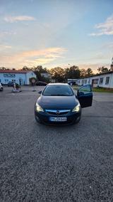 Opel Astra Sports Tourer - Opel Astra aus 2010: Sports
