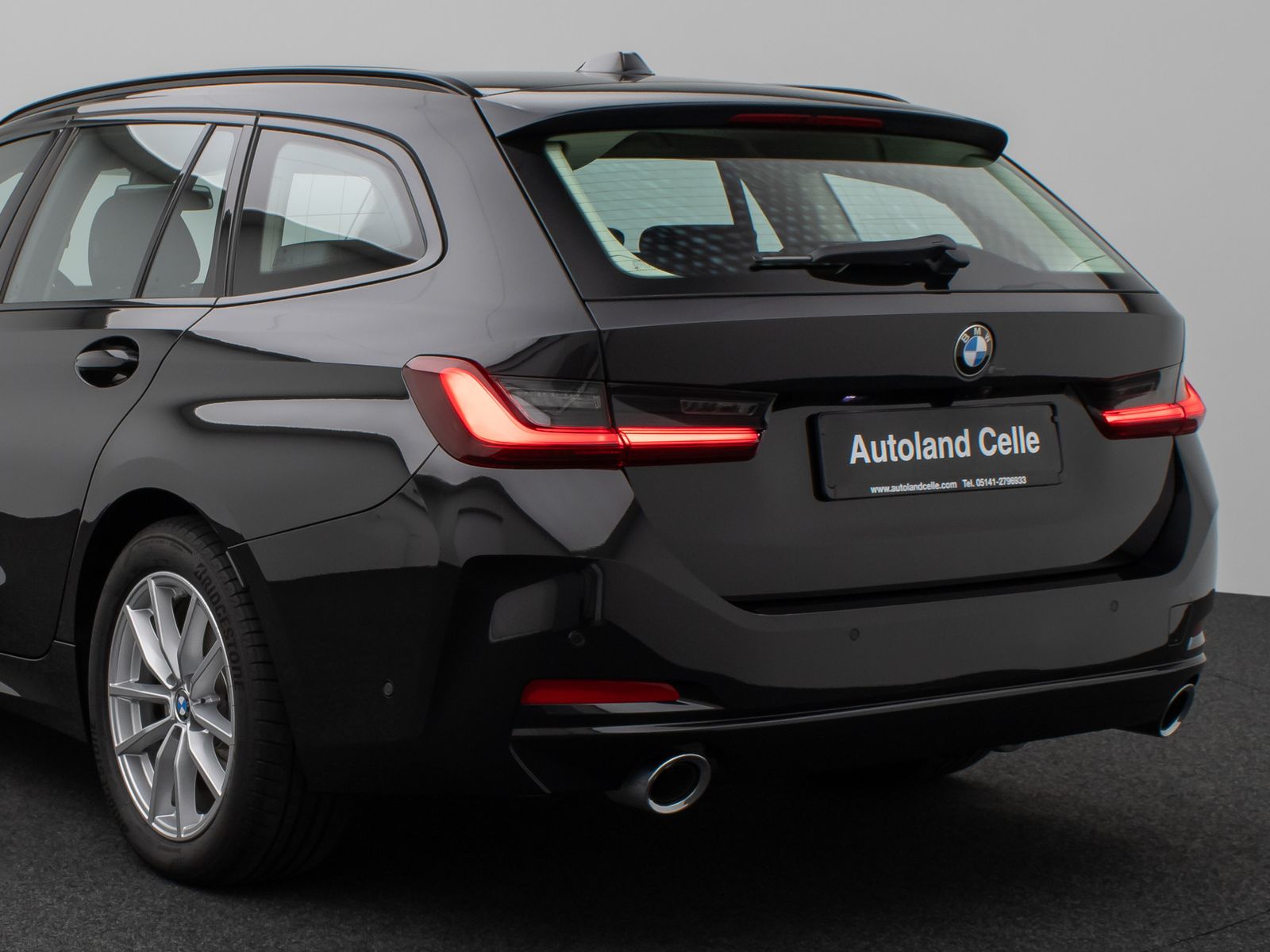 Fahrzeugabbildung BMW 320d Kamera DAB Sportlenkrad Komfort AHK Alarm