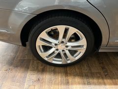 MERCEDES-BENZ C 220 T CDI / DESIGNO / HARMAN KARDON/ AUTOM./ MERCEDES-BENZ C 220 T CDI / DESIGNO / HARMAN KARDON/ AUTOM./