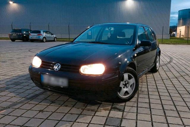 Volkswagen GOLF 4 - 1.6 Motor - TÜV 5/25 - Sitzheizun...