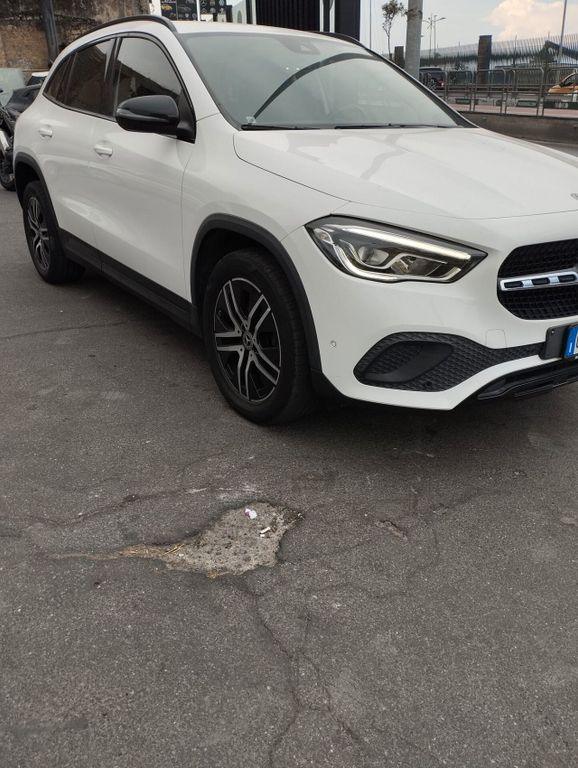 Image of Mercedes-Benz GLA 200