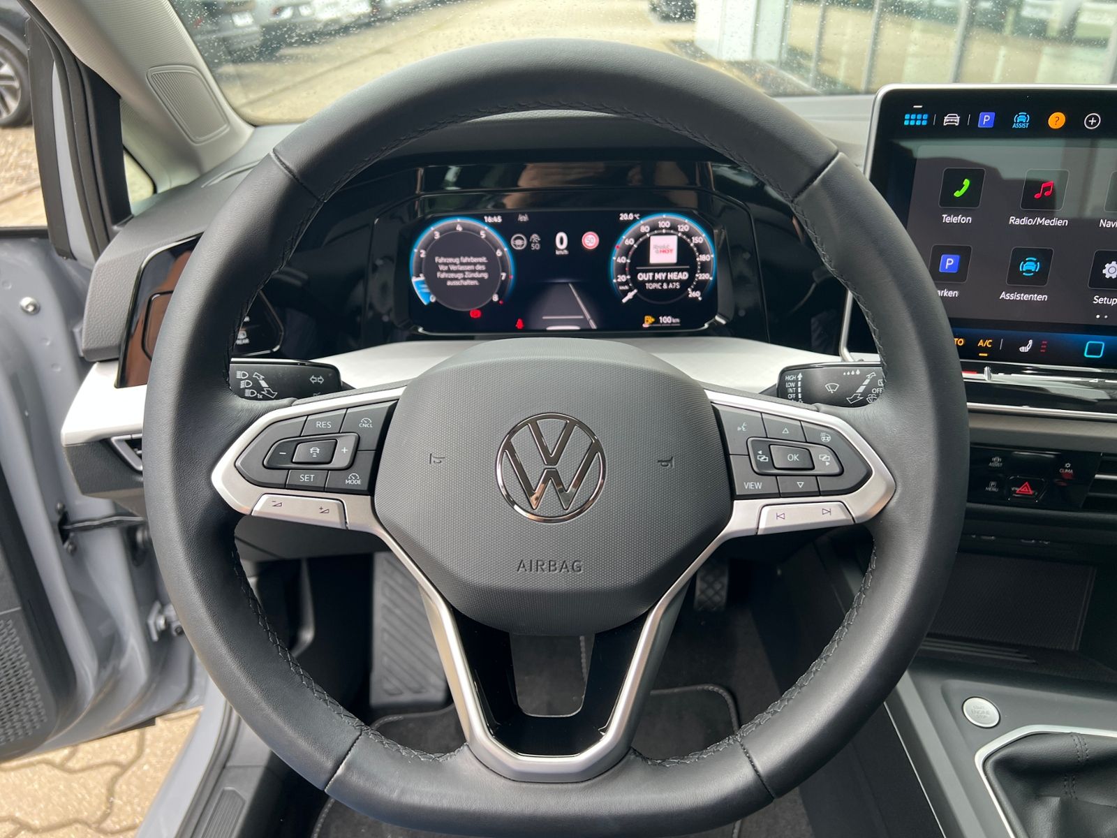 Fahrzeugabbildung Volkswagen Golf VIII Life 1.5 TSI *AHK, LED, ACC, Kamera, 1