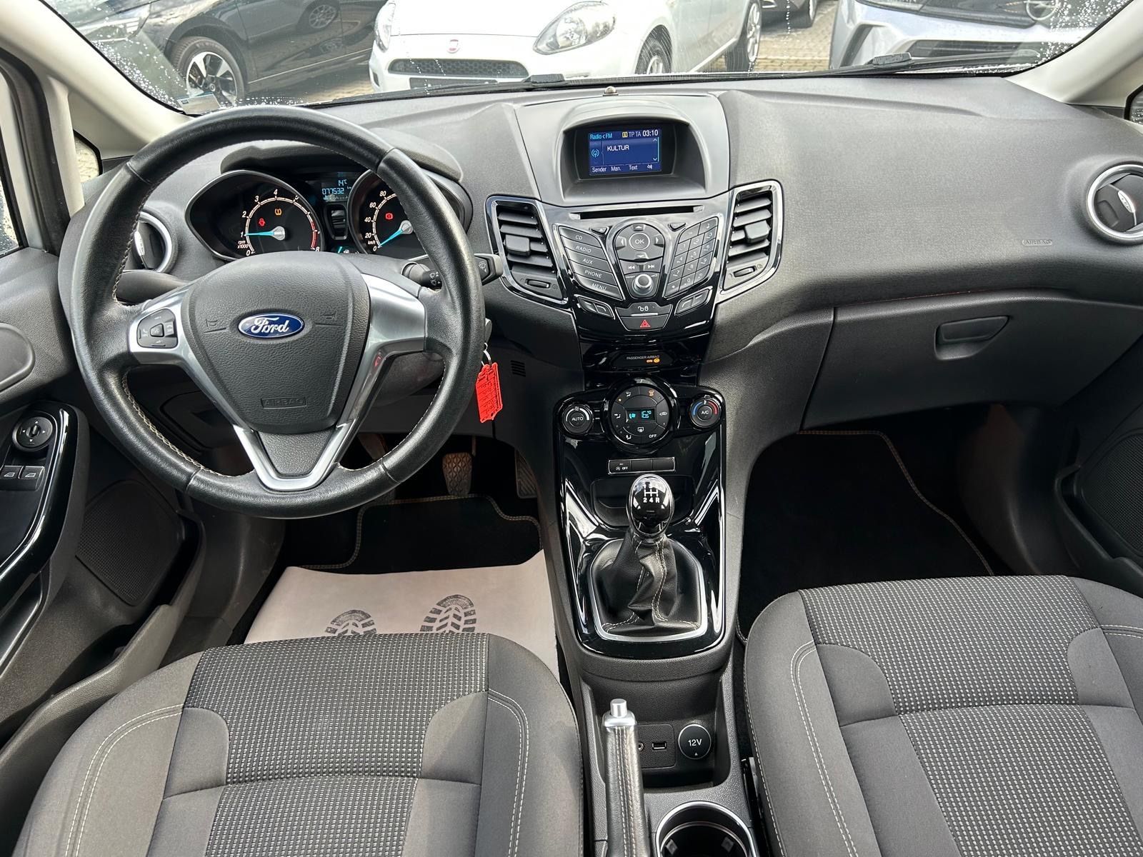 Fahrzeugabbildung Ford Fiesta Titanium