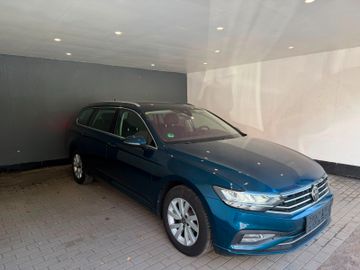 Volkswagen Passat Variant - 2